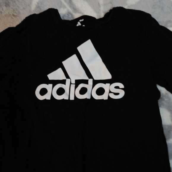 Essential  3:piece Adidas & Puma Bundle 2 SS  tees & 1 Shorts Sz 6 - Picture 7 of 10